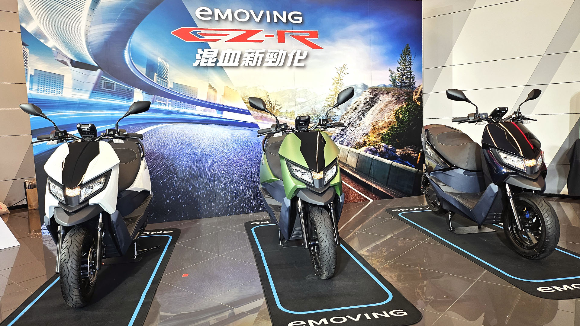 eMOVING 運動旗艦車款 EZ-R 登場！空車價 99,900 元起，9/30 前入手享首年免月租及 30 期 0 利率