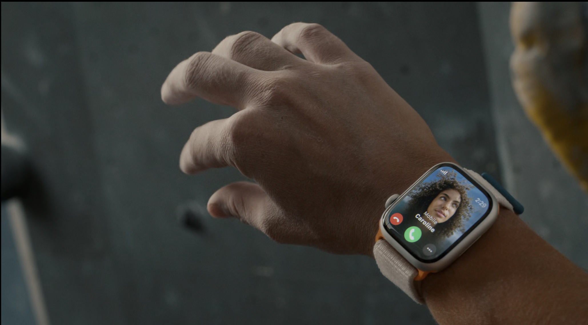 Apple Watch Series 9 與 Watch SE 發表｜全數採碳中和開發、手指捏一下就可以接聽電話