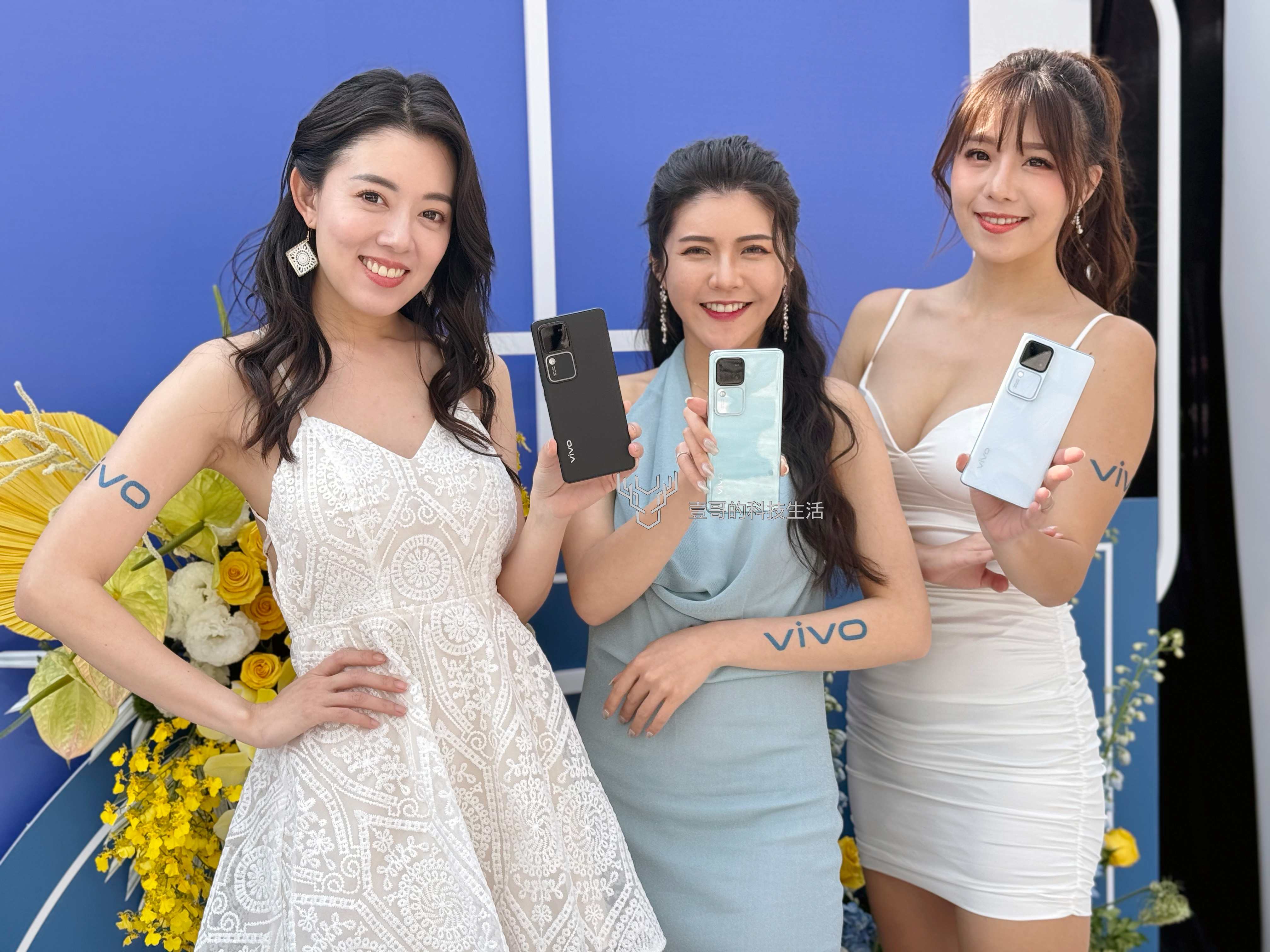 首款蔡司中階機 V30 Pro 登台價 20990 元、V30 主打 CP 值拍照 2024 力拼 5 成銷售佔比