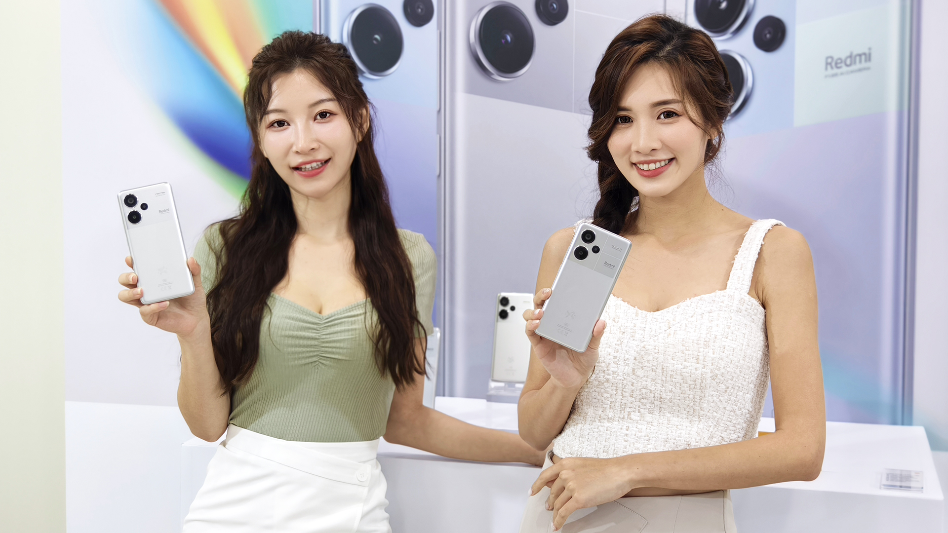 小米米粉節新品彙整！Redmi Note 13 Pro+ 米粉定製色幻影銀、Xiaomi 體脂計 S400、顯示器與掃拖機器人、吸塵器接續亮相